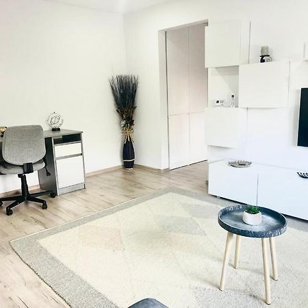 Comfy Apartment - Free Private Parking,Ac,Wi-Fi Carei Exterior foto