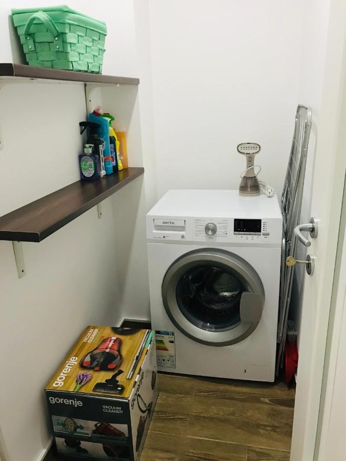 Comfy Apartment - Free Private Parking,Ac,Wi-Fi Carei Exterior foto